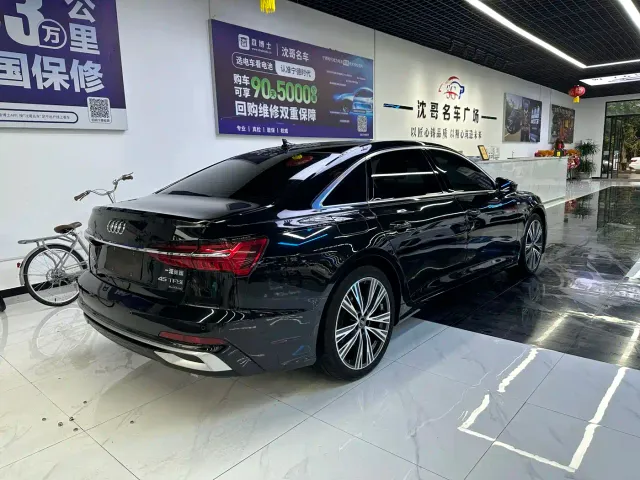 Audi A6L — Фото автомобиля 9