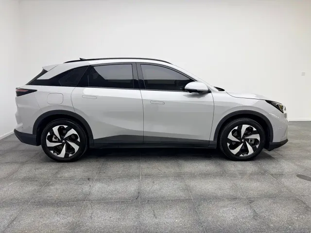 Arcfox Alpha T5 — Фото автомобиля 13