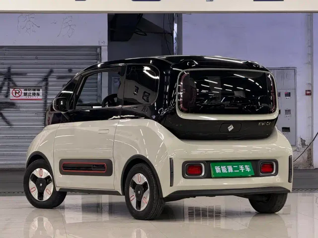 Baojun KiWi EV — Фото автомобиля 7
