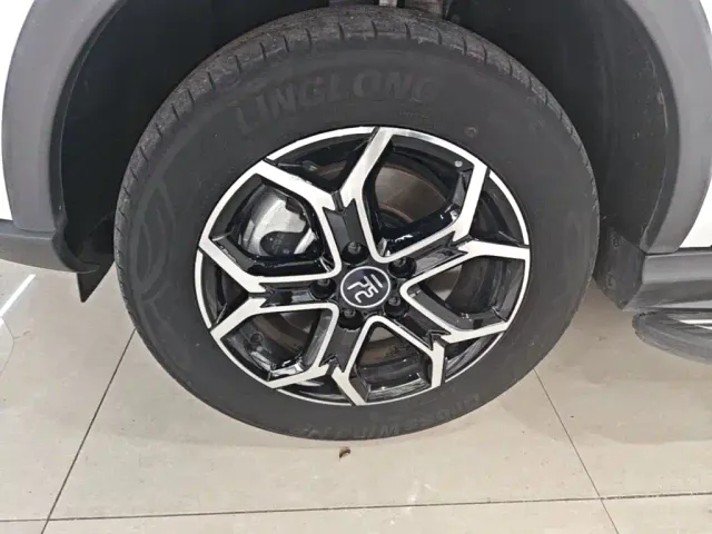 BYD Yuan Pro — Фото автомобиля 22