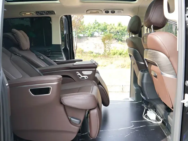 Mercedes-Benz V-Class — Фото автомобиля 15