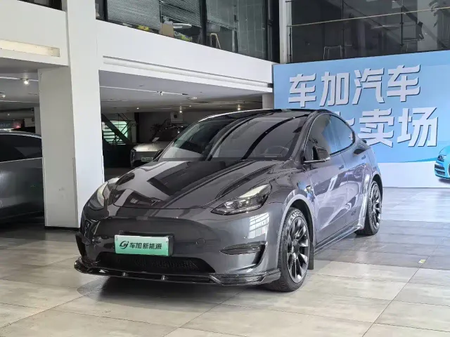 Фотография автомобиля — Tesla Model Y