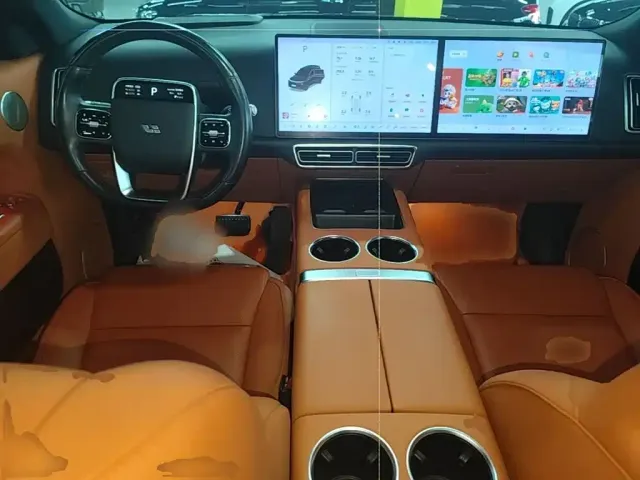 Li Auto L8 — Фото автомобиля 9