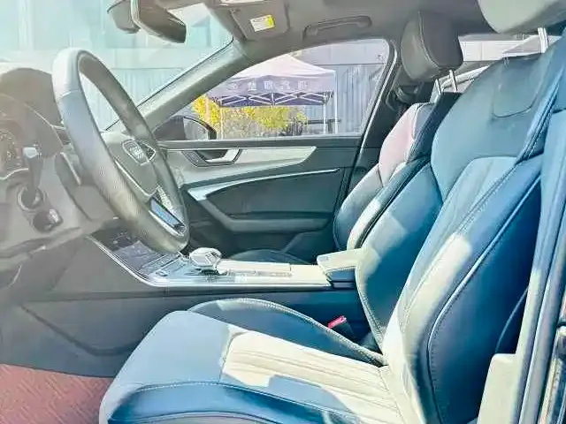 Audi A6L — Фото автомобиля 8