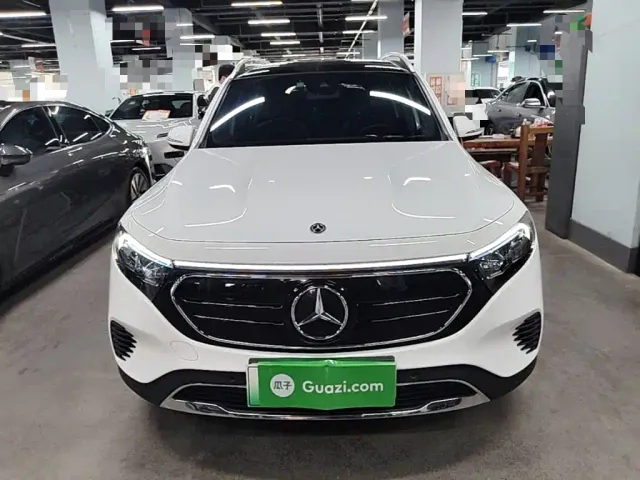 Mercedes-Benz EQB — Фото автомобиля 2