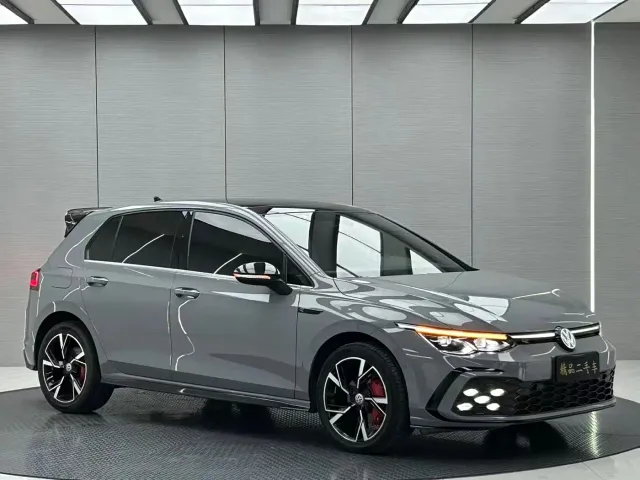 Volkswagen Golf — Фото автомобиля 6