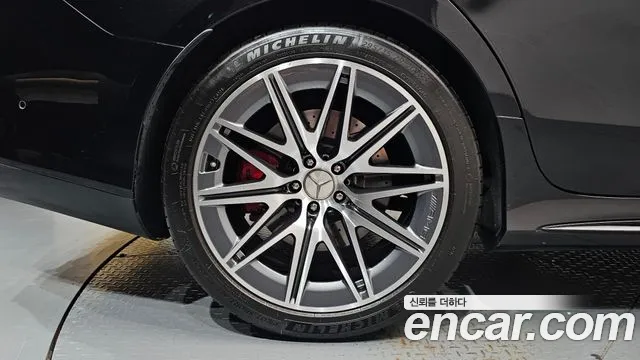 Mercedes-Benz AMG GT X290 (2018–2026) — Фото автомобиля 4