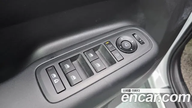 Hyundai Santafe — Фото автомобиля 27