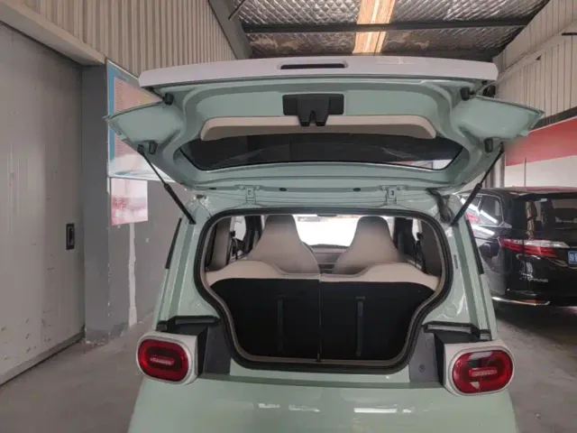 Wuling Hongguang Mini EV — Фото автомобиля 18