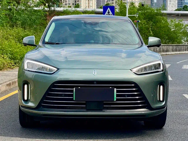 Aito M5 — Фото автомобиля 2