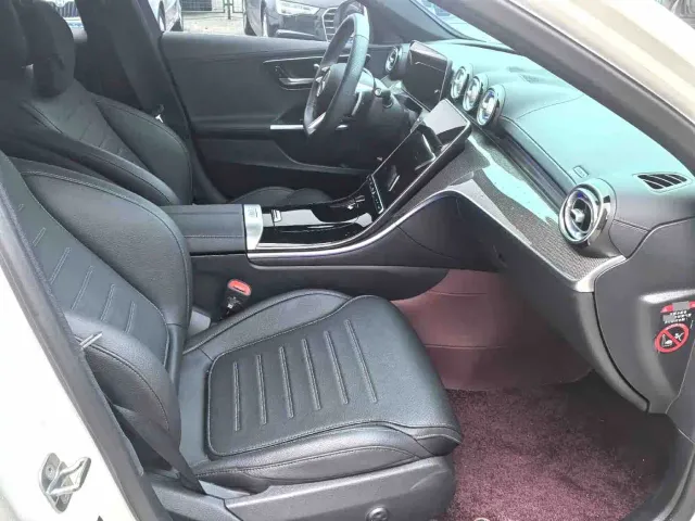 Mercedes-Benz C-Class — Фото автомобиля 5