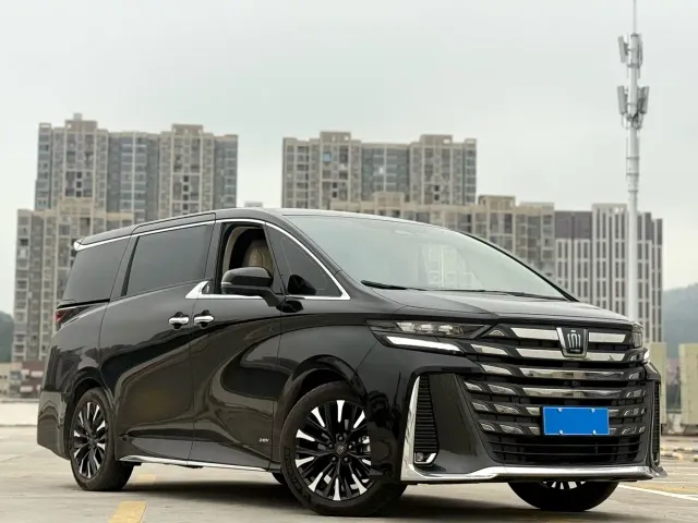 Toyota Vellfire — Фото автомобиля 3