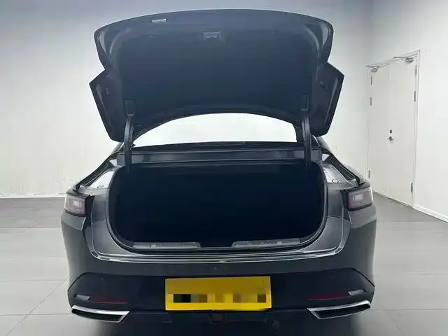 Changan Eado — Фото автомобиля 18