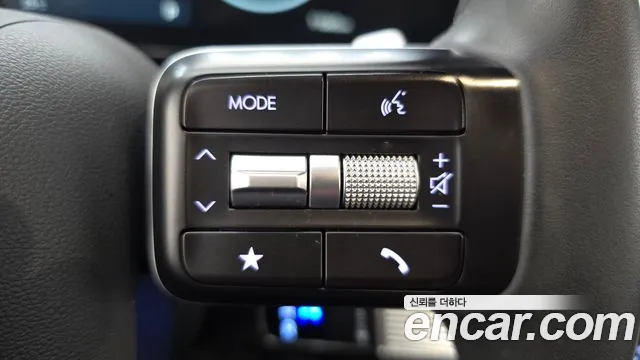 Hyundai Grandeur Grandeur (GN7) 2.5 Бензин 2WD — Фото автомобиля 16