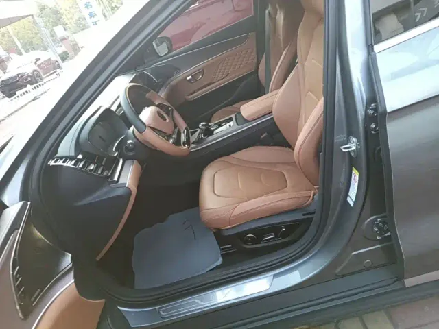 BYD Han — Фото автомобиля 14
