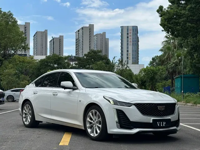 Cadillac CT5 — Фото автомобиля 3
