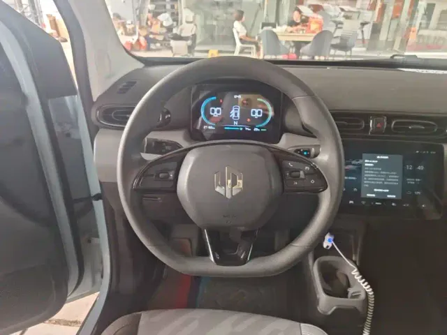 Leapmotor T03 — Фото автомобиля 10