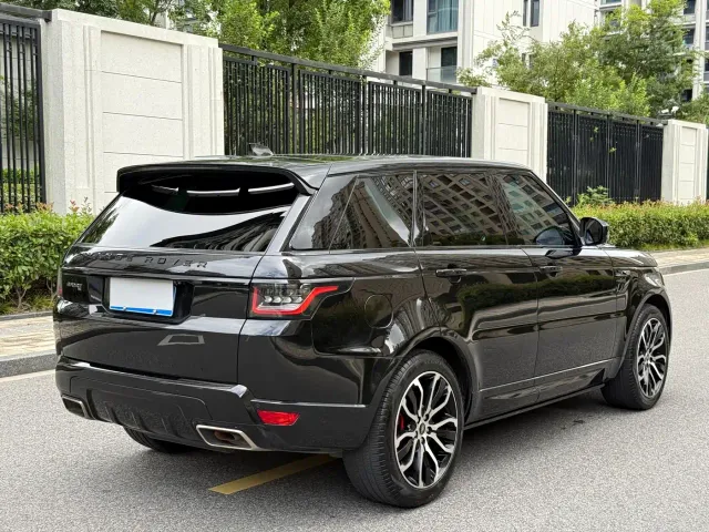 Land Rover Range Rover Sport — Фото автомобиля 4