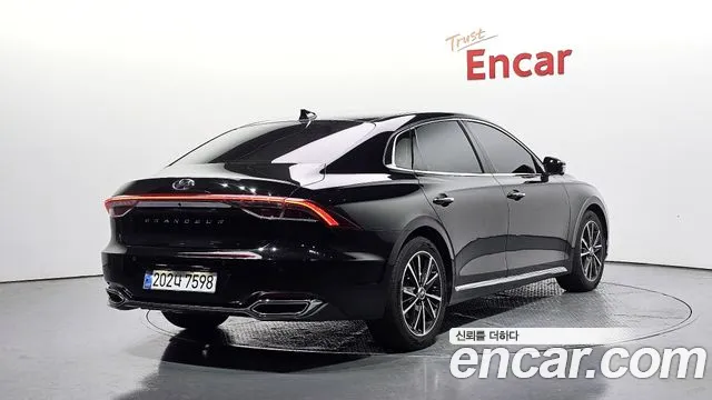 Hyundai Grandeur Новый Grandeur IG — Фото автомобиля 2