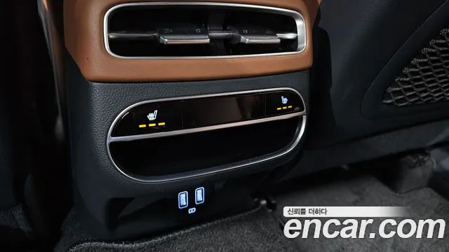 Genesis GV70 2.5T Бензин 2WD — Фото автомобиля 28