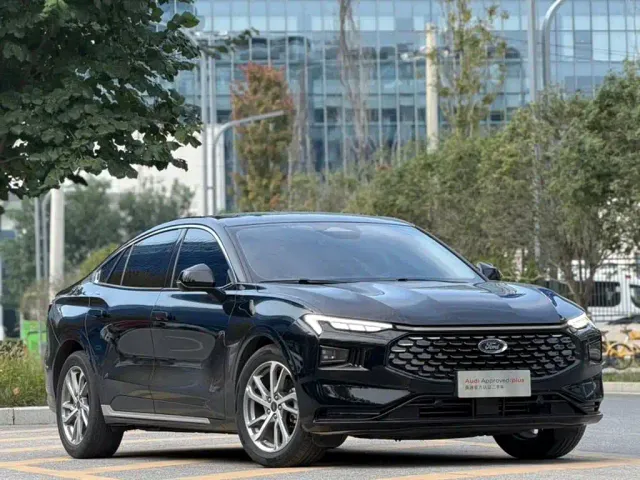 Ford Mondeo — Фото автомобиля 6
