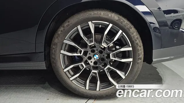 BMW X6 xDrive40i M Sport — Фото автомобиля 15