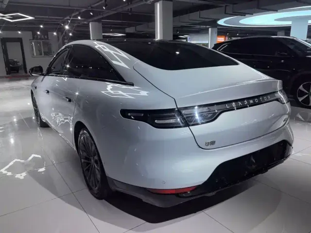 Leapmotor C01 — Фото автомобиля 22