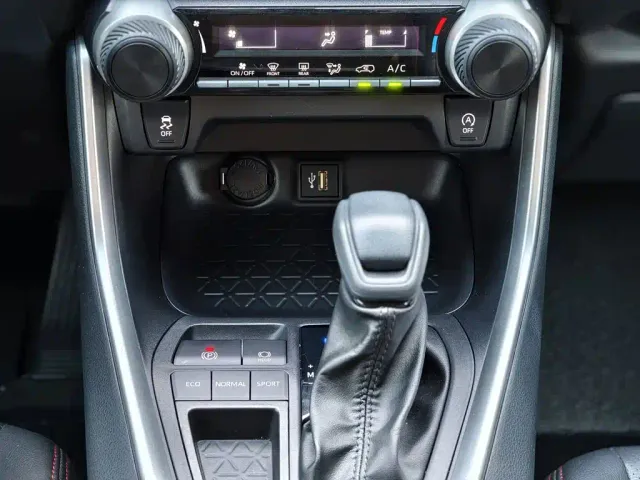 Toyota Wildlander — Фото автомобиля 9