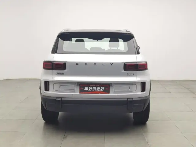 Geely ICON — Фото автомобиля 4