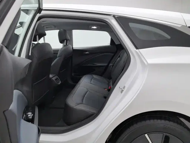 Buick Velite 6 — Фото автомобиля 15