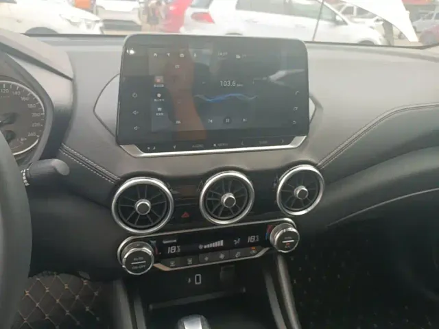 Nissan Sylphy — Фото автомобиля 8