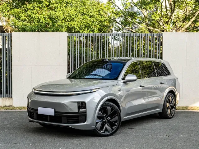 Фотография автомобиля — Li Auto L9