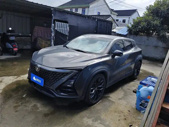 Фотография автомобиля — Changan UNI-T