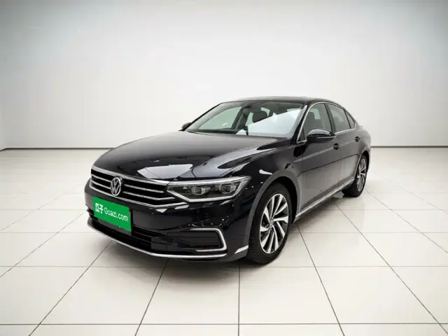 Фотография автомобиля — Volkswagen Magotan