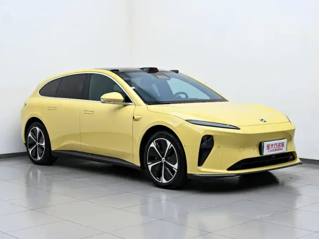 Nio ET5 Touring — Фото автомобиля 4