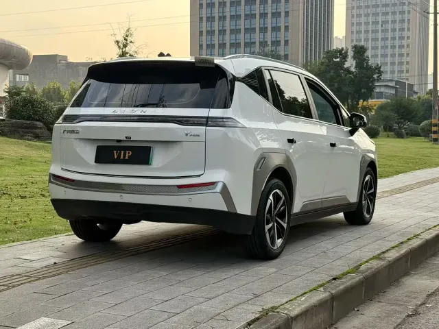 GAC Aion Y — Фото автомобиля 7