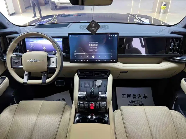 BYD FangChengBao Leopard 5 — Фото автомобиля 4