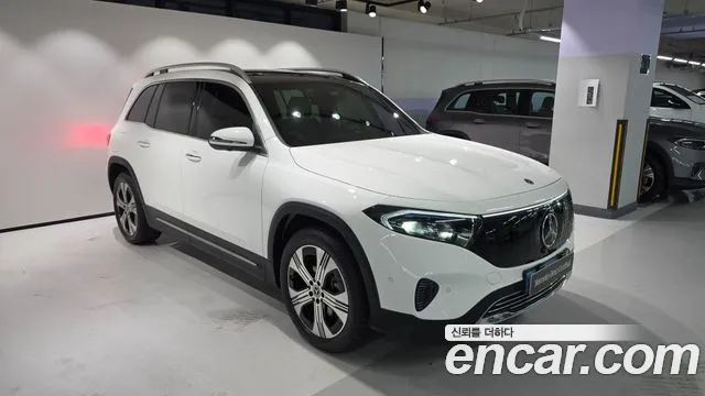 Mercedes-Benz EQB X243 — Фото автомобиля 2