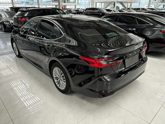 Toyota Camry — Фото автомобиля 13