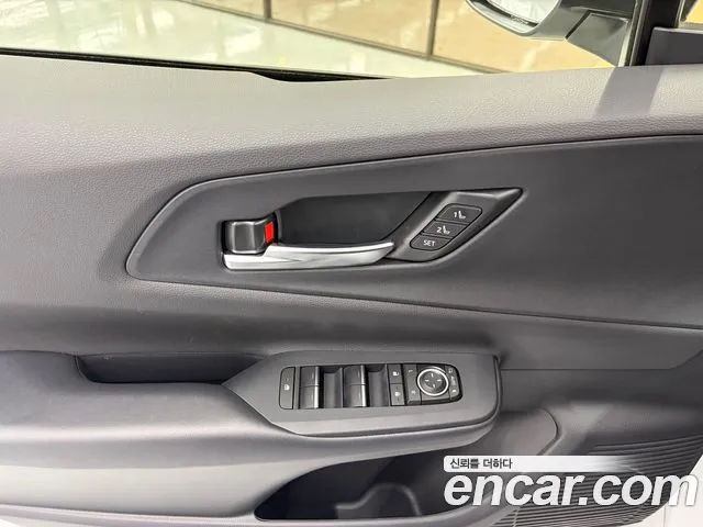 Toyota Prius 5th Gen — Фото автомобиля 14