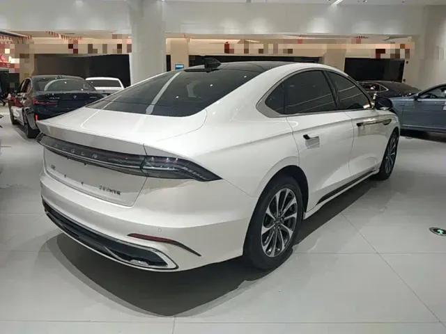 Lincoln Z — Фото автомобиля 6