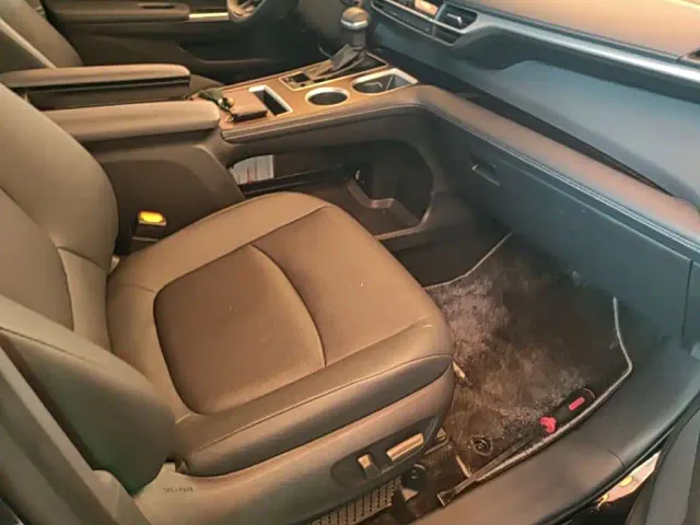Toyota Sienna — Фото автомобиля 24