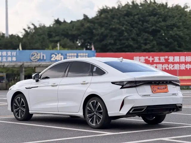 Chery Arrizo 8 — Фото автомобиля 8