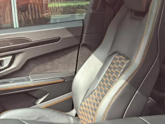 Lamborghini Urus — Фото автомобиля 10