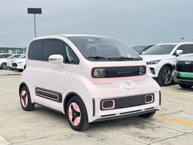 Baojun KiWi EV — Фото автомобиля 3