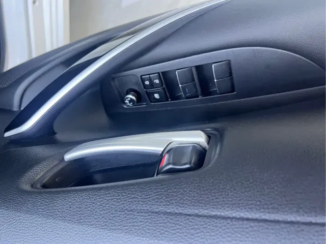 Toyota Corolla — Фото автомобиля 13