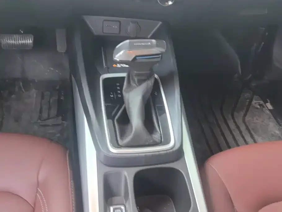 Chevrolet Monza 2024 1.5L Dual-Clutch Enjoyment Edition — Фото автомобиля 16