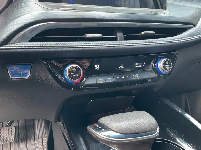 Buick Velite 6 — Фото автомобиля 11