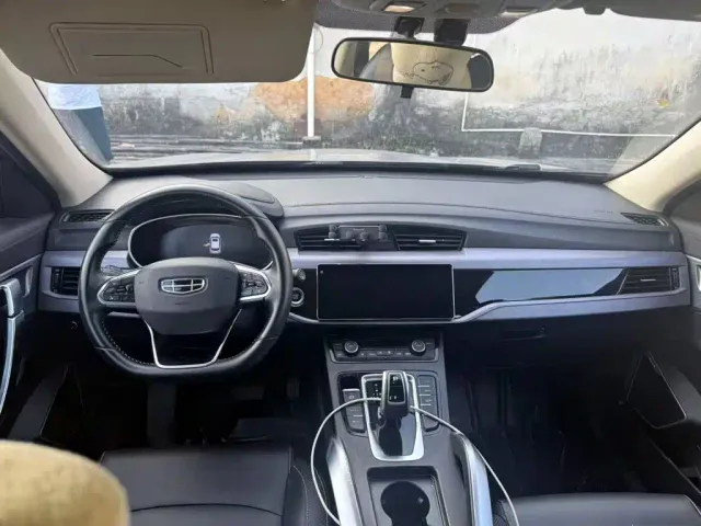 Geely Boyue — Фото автомобиля 11