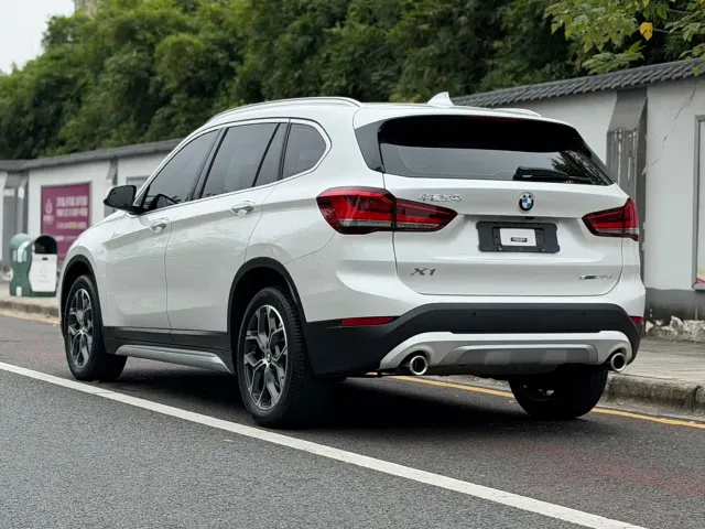 BMW X1 — Фото автомобиля 6